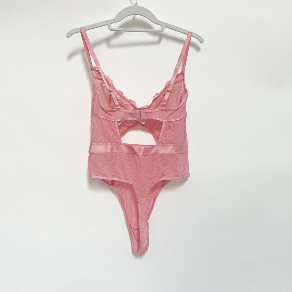ASOS Pink Lace Bodysuit - Picture 5 of 13